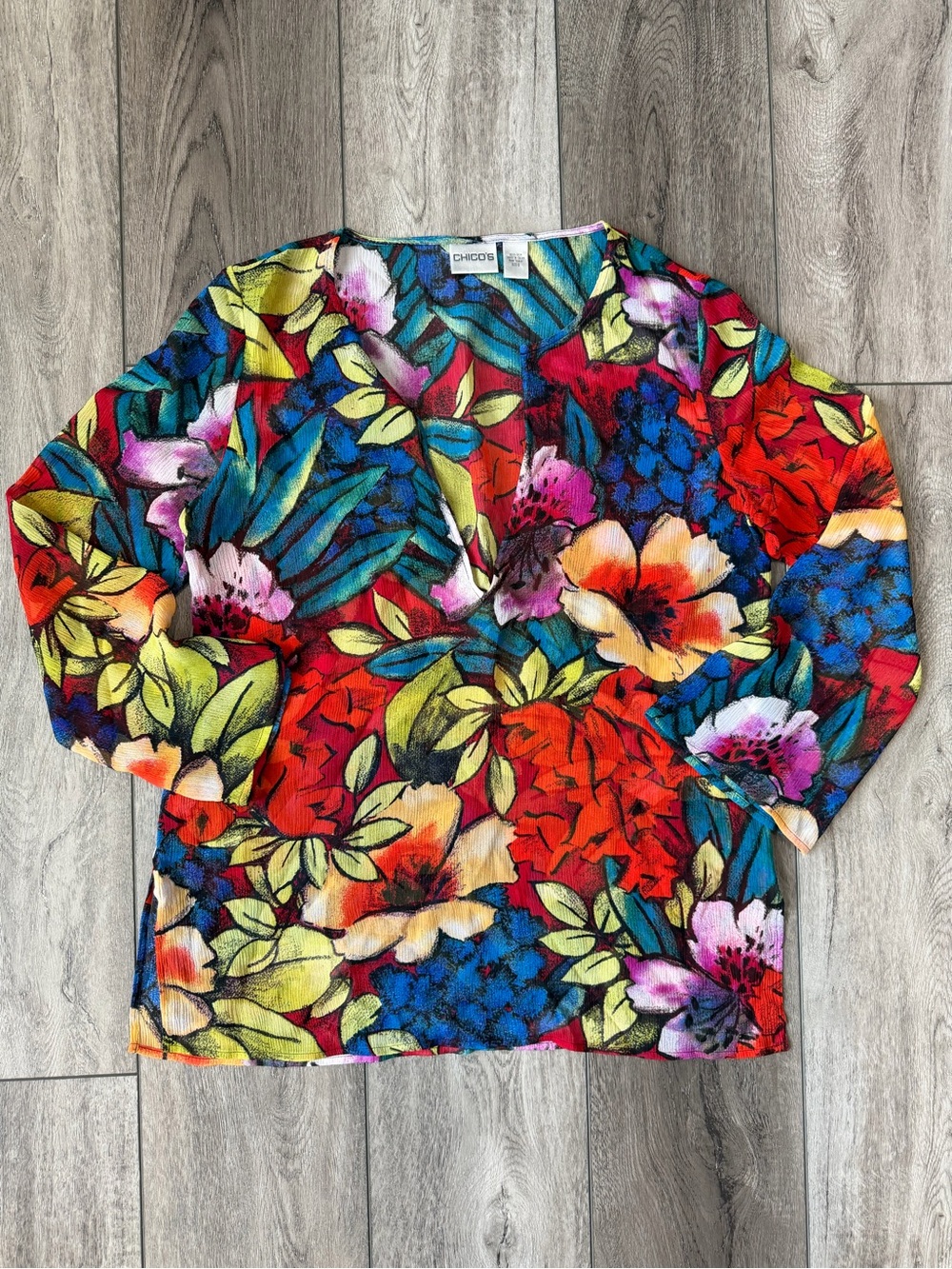 Chico's Bold Tropical Floral V-Neck Top- 100% Silk- Vacation Ready! 🏖️